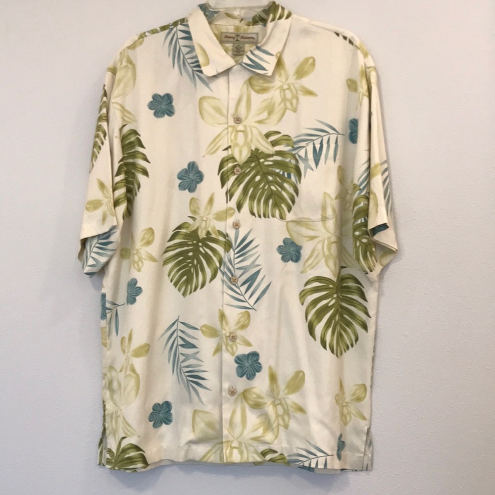 Tommy Bahama camp shirts (lot of 2) - Picture 2 of 7